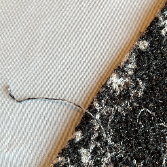 Abercrombie & Fitch sweater with a fringe on the bottom. - Picture 5 of 5